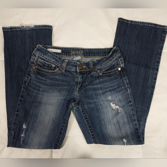 Decree Jeans - Picture 3 of 6